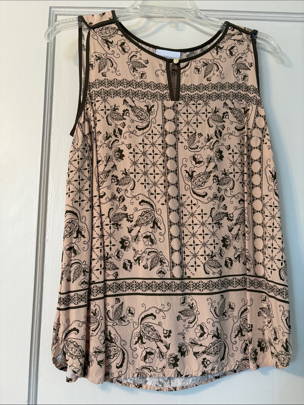 Liz Claiborne Beige and Black Paisley Sleeveless Blouse